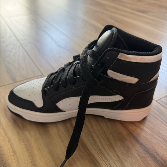 Puma High-Top Black and White Sneakers - Picture 3 of 6